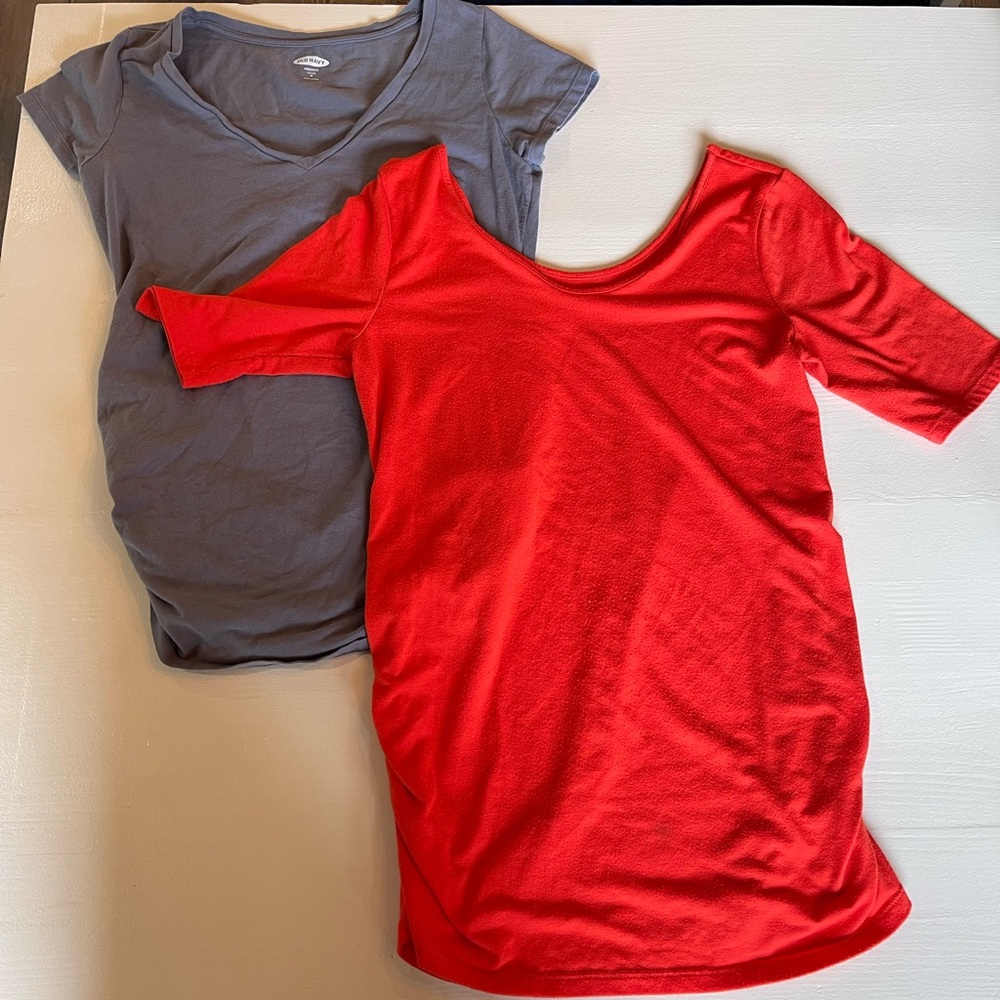 EUC Old Navy Maternity Shirts Medium Lot of Two